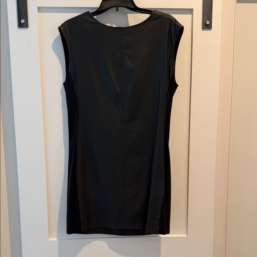 BCBGMaxAzria Black Sleeveless Shift Dress